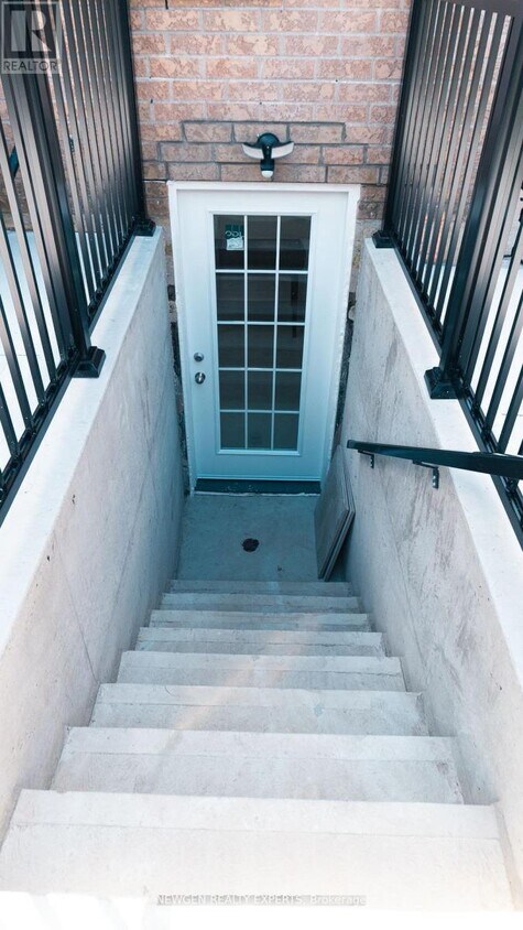 Primary Photo - 5424 Bullrush Dr