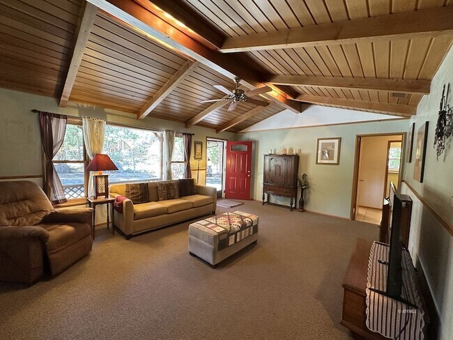 Foto del edificio - 26748 Mcmahan