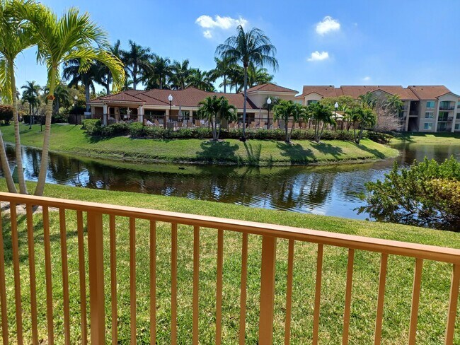 Foto del edificio - 408 Villa Cir