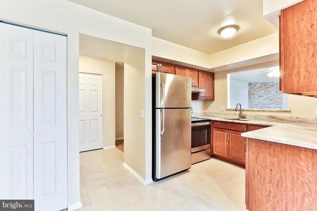 Building Photo - 6 Winners Cir