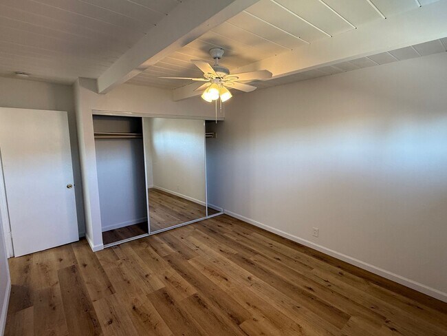 Foto del edificio - 5300 School St