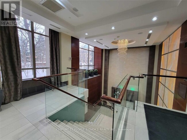 Photo du bâtiment - 310-2310 Burnhamthorpe Rd W