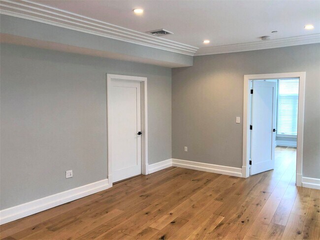 Foto del edificio - 1465 Tremont St