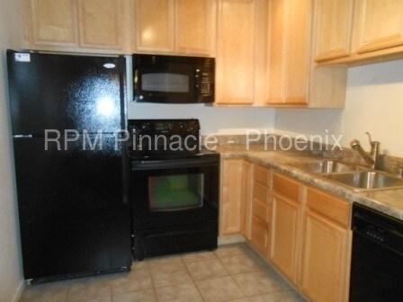 Primary Photo - 4354 N 82nd St
