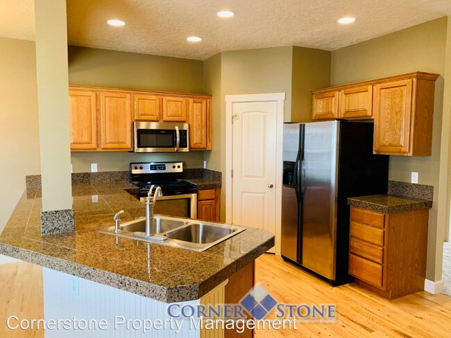 Foto del edificio - 3 br, 2.5 bath House - 4638 Zachary Way