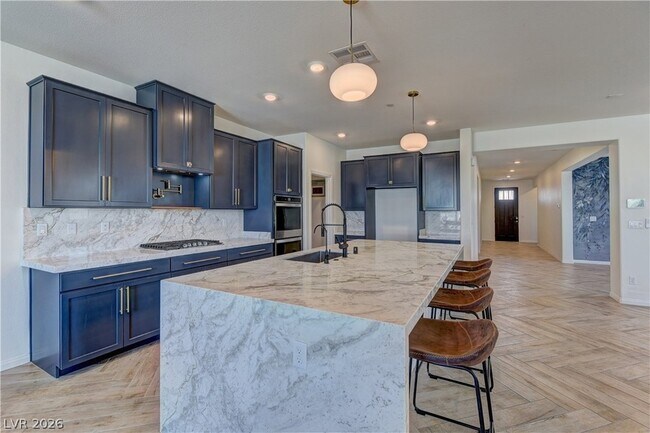 Foto del edificio - 6390 Montrose Park Ct