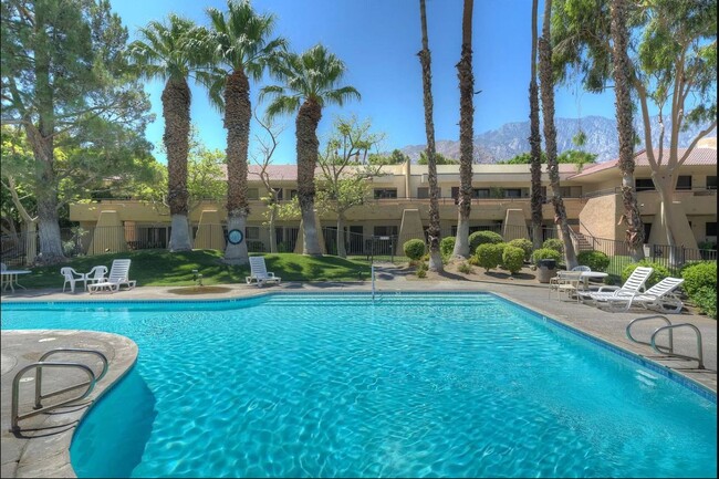 Building Photo - Great One-Bedroom Condo In Palm Springs - ...