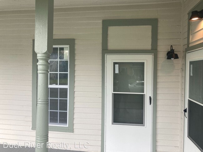 Building Photo - 1 br, 1 bath House - 106 3rd Ave Unit A
