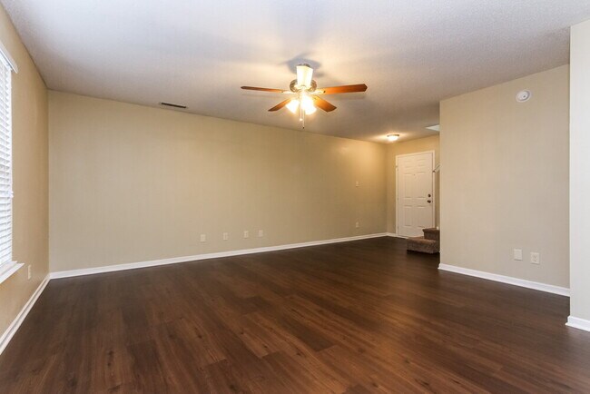 Building Photo - 6852 Youngberry Dr