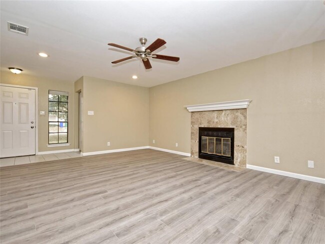 Foto del edificio - 610 Bristlewood Cove