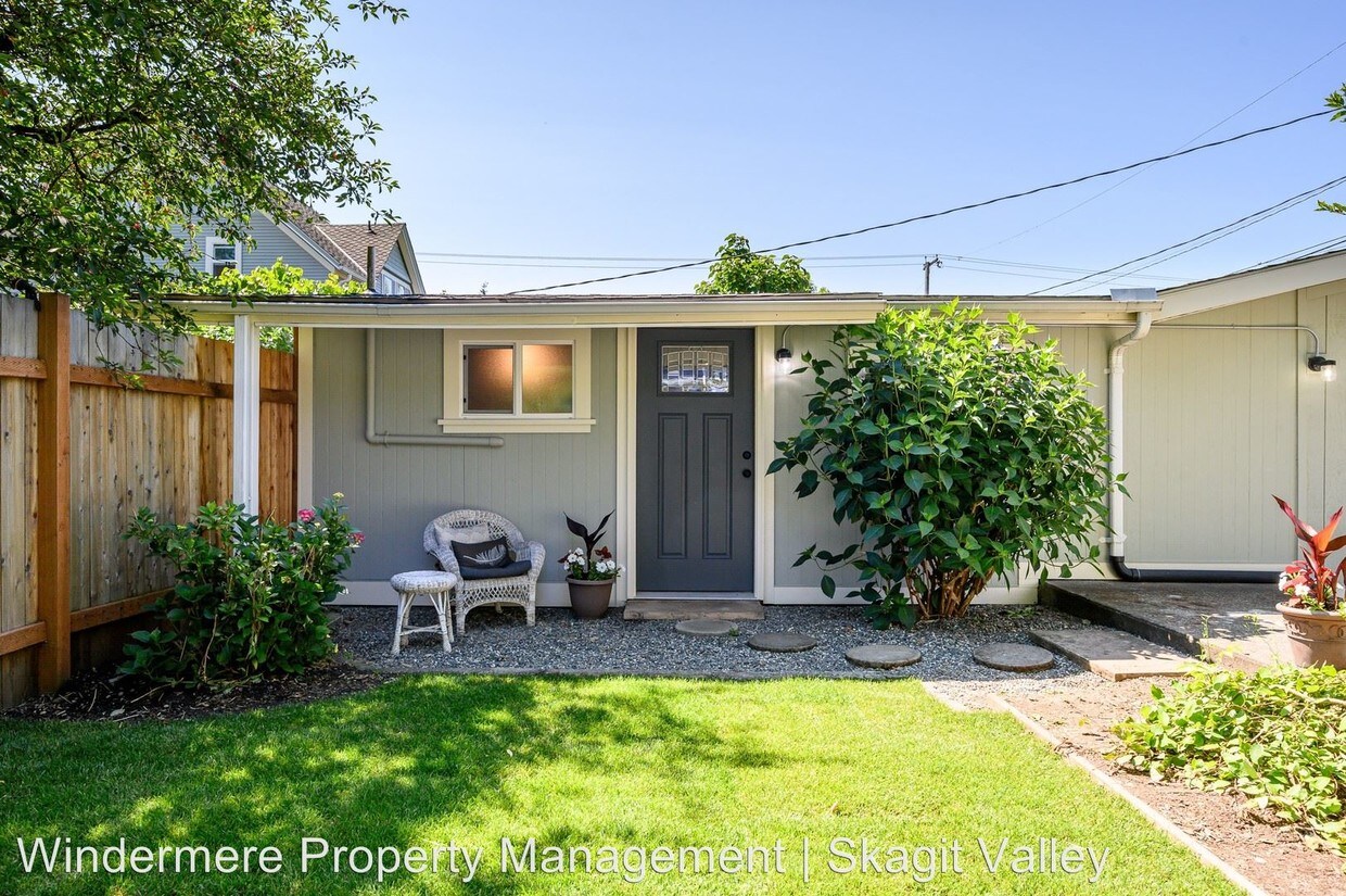 702 Ferry St, Sedro Woolley, WA 98284 House Rental in Sedro Woolley