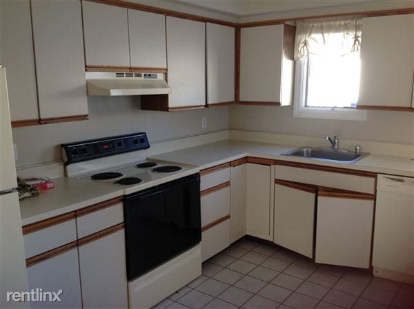 Building Photo - 35 Dale Ave