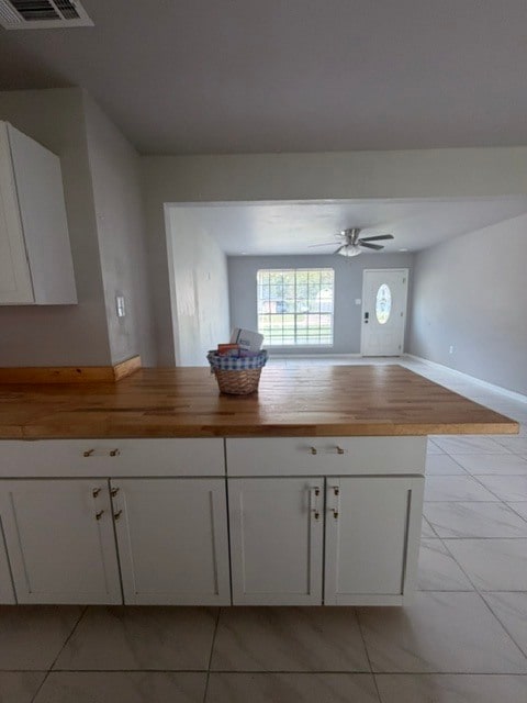 Kitchen Island - 7118 Melpomene Dr