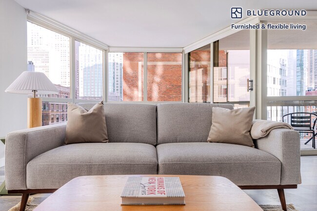 Foto del edificio - 1 E Delaware Pl