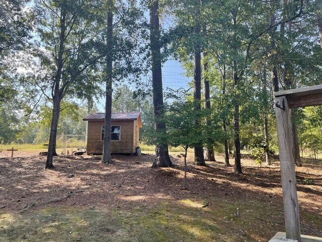 Foto del edificio - 122 Cedar Creek Cir