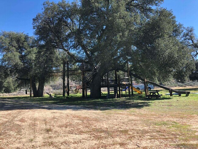 Building Photo - 3757 E La Posta Cir