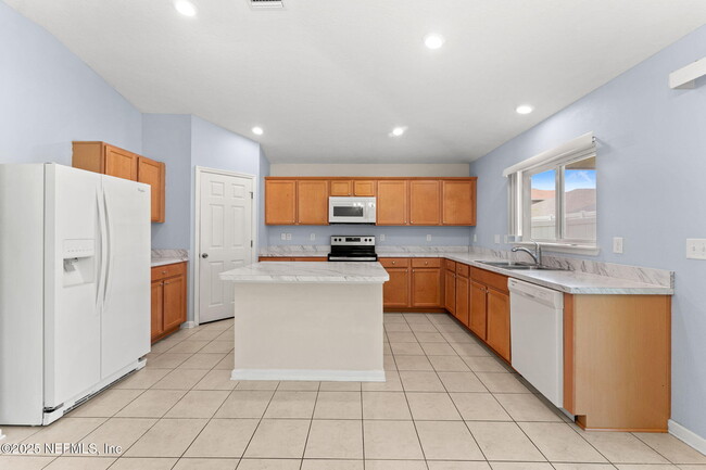 Building Photo - 12314 Vista Point Cir