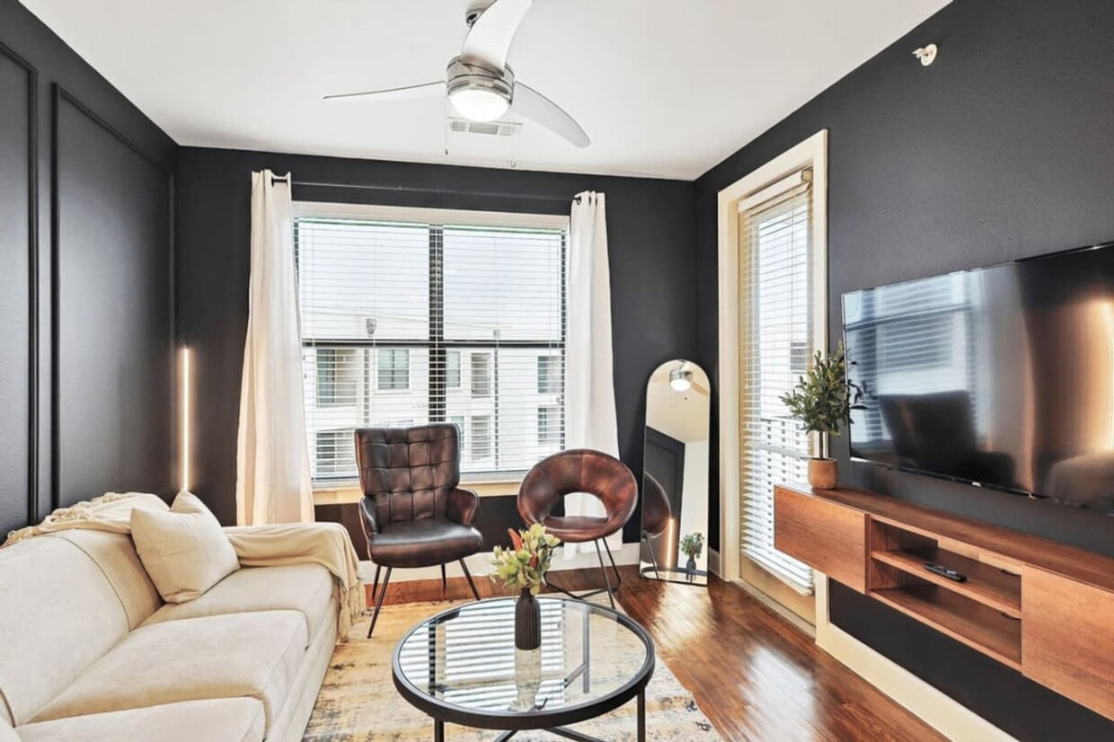 Foto principal - 5445 Town and Country Blvd