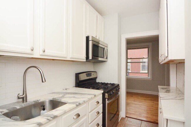 Foto del edificio - 539.5 W Surf St