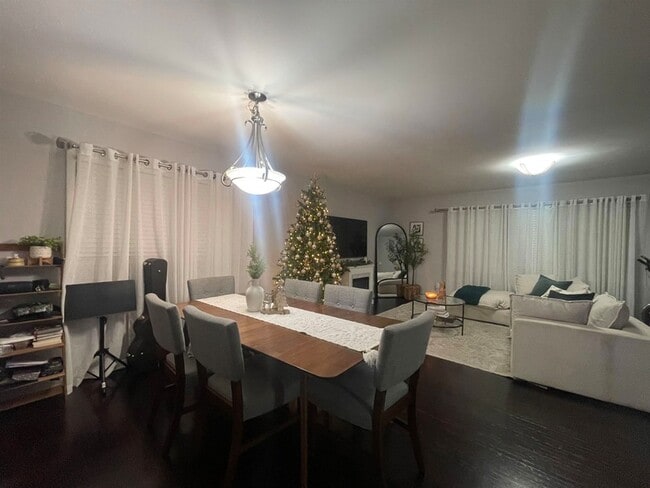 Building Photo - 51 S Midland Ave