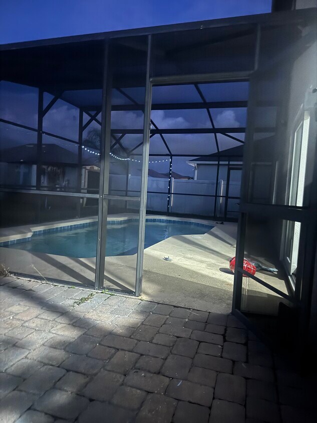 Building Photo - 835 Neptune Pointe Ln