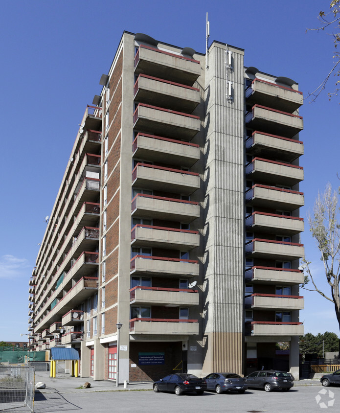 Building Photo - Bytown Place