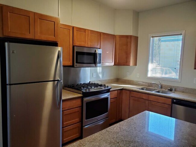 Foto del edificio - 3 bedroom in Santa Rosa CA 95404