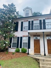 Building Photo - 2206 Anderson Rd