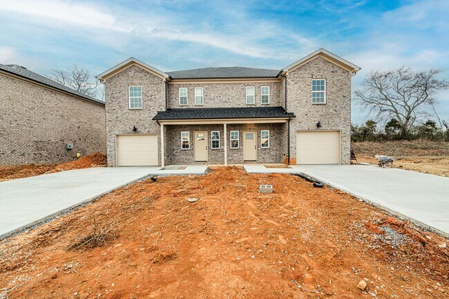 Building Photo - 809/811 Rodeo Lane