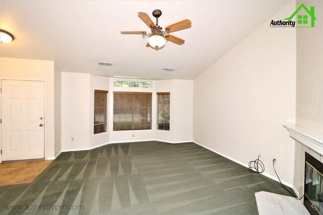 Building Photo - 2882 Sandstone Dr