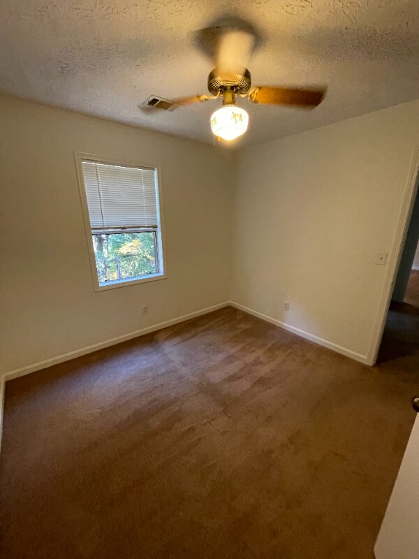 Foto del edificio - 3230 Meadowlark Ln NW