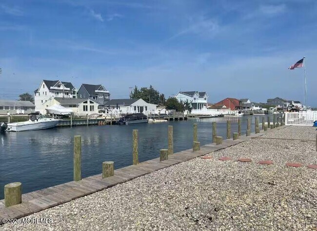Building Photo - 3416 Maritime Dr