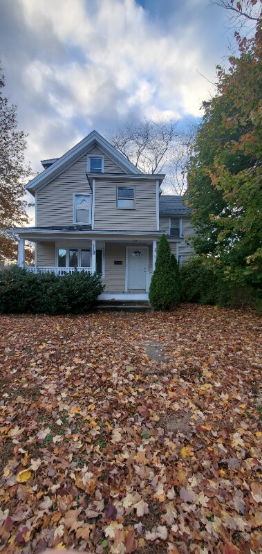 Foto del edificio - 619 Nichols Ave