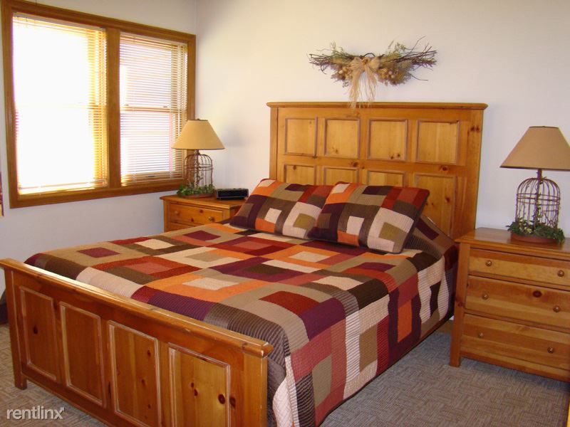 Primary Photo - 6 Ferringway Cir
