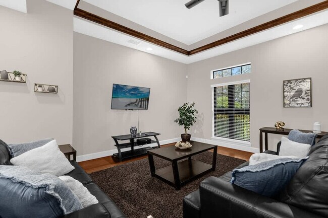 Foto del edificio - 14590 Damai Ln