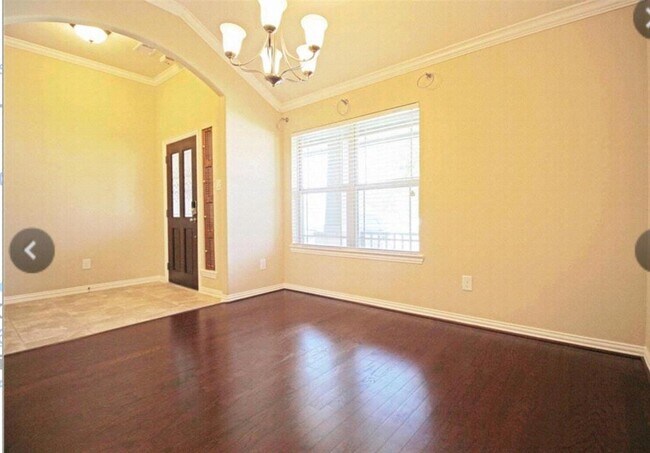 Building Photo - 16615 Fiesta Rose Ct