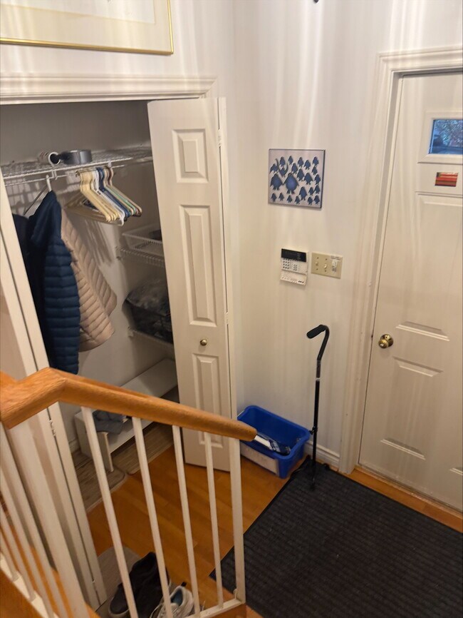 Photo du bâtiment - BEAUTIFUL FOR BEDROOM HOME MINUTES FROM WESTERN CAMPUS