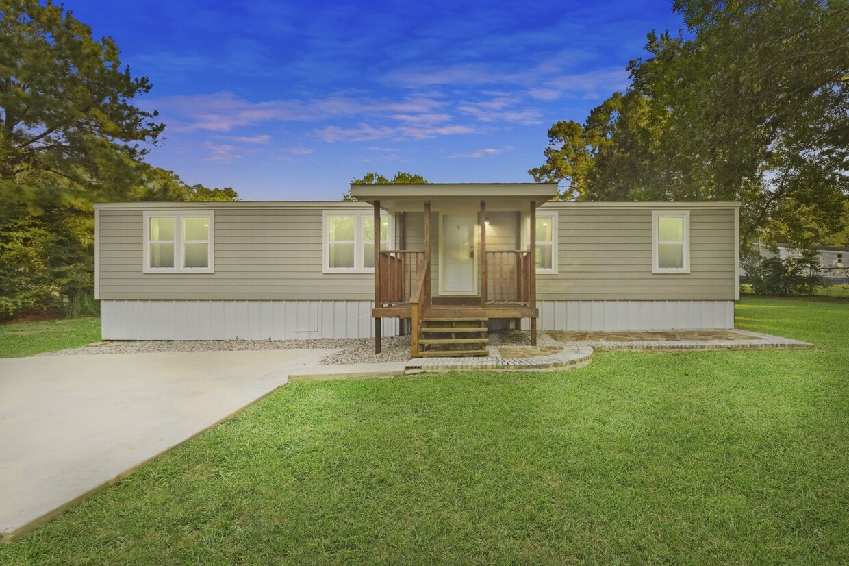 Primary Photo - 12579 Pebble Creek Dr