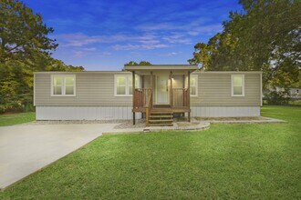 Building Photo - 12579 Pebble Creek Dr