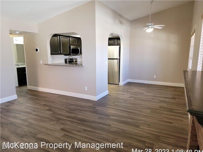 Building Photo - 2 br, 2 bath House - 1811 Bluegill Way Uni...