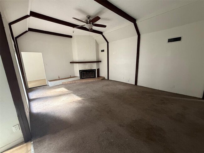 Foto del edificio - 254 Lone Star Rd