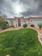 Building Photo - 213 Vineyard Ln