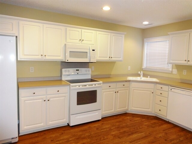 Foto del edificio - 103 Rosedale Ct