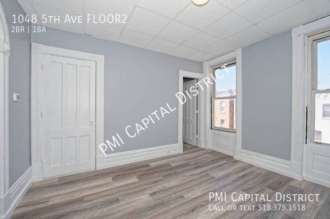 Foto del edificio - 1048 5th Ave