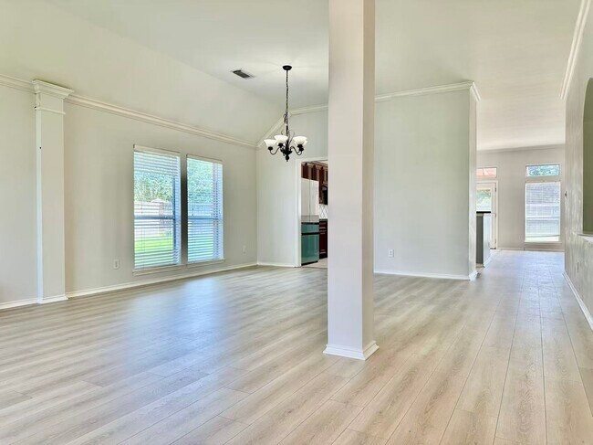 Foto del edificio - 3131 Valley Ct