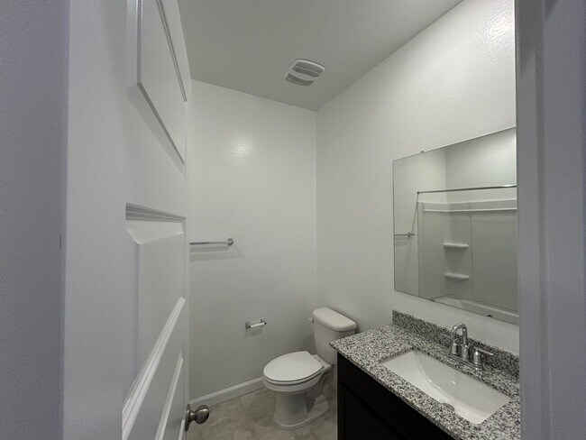 Building Photo - 2 Weeks Free Rent! Brand New 3-Bedroom Hom...