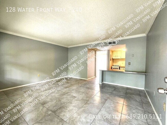Foto del edificio - 128 Water Front Way