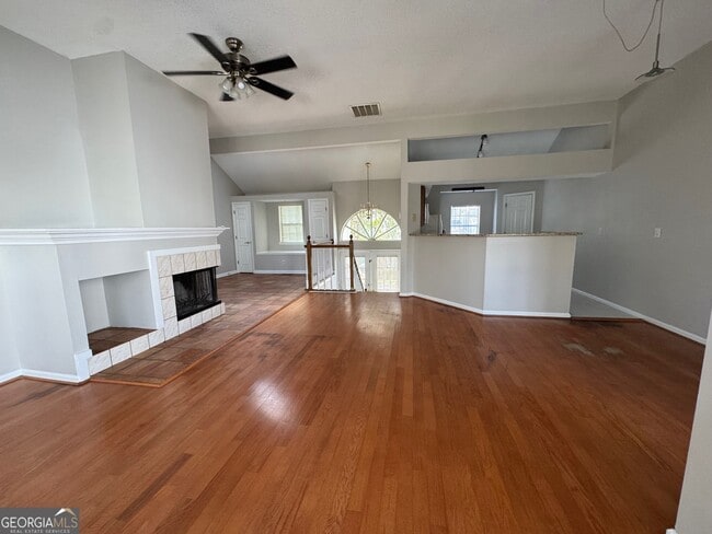 Foto del edificio - 2220 Goodwood Blvd SE