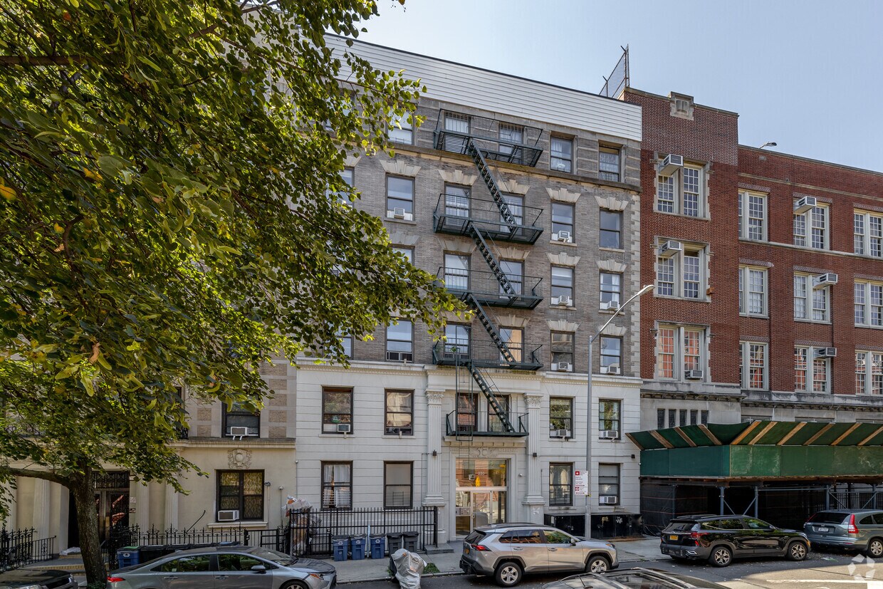 Primary Photo - 230 W 113th St