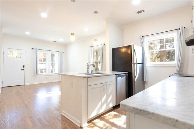 Foto del edificio - 183 Burbank Dr SW